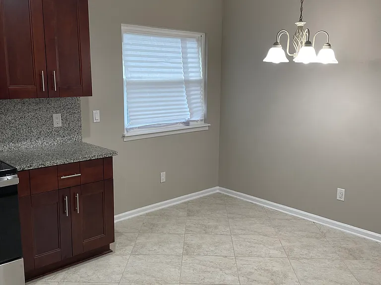 11042 Mill Pond Ct — Photo 6