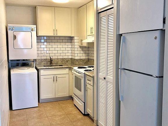 2nd image of 2015 Wilder Ave APT 2C