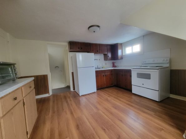 48 Oak St APT 3