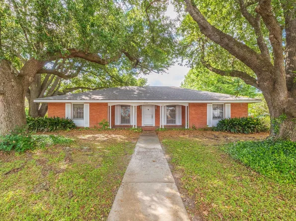 403 Barrilleaux St, Lockport, LA 70374