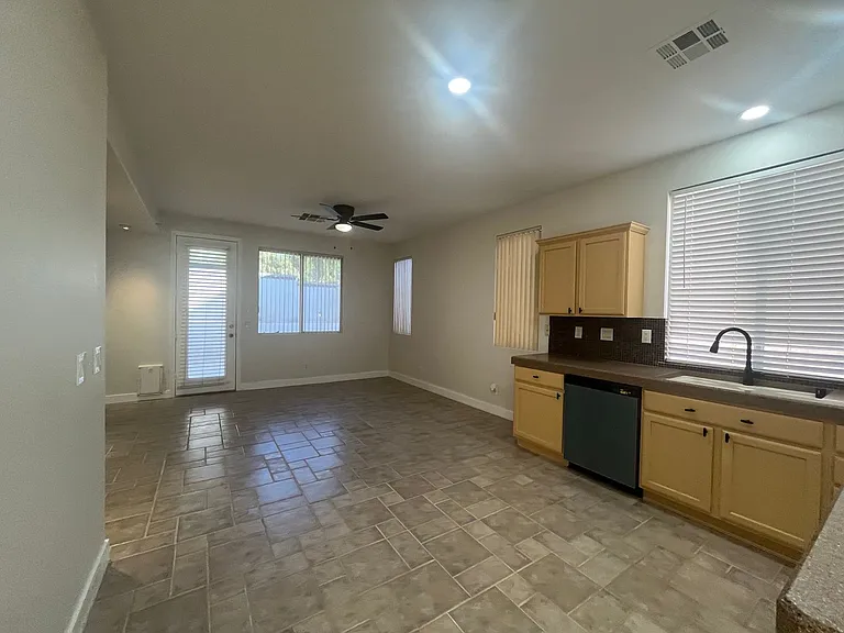 3437 Sun Rhythm St — Photo 10