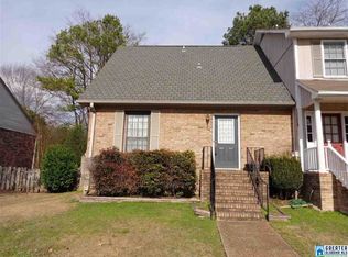 622 Cahaba Manor Ln, Pelham, AL 35124
