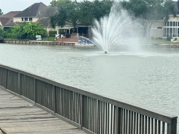 2731 Lakeside Village Dr, Missouri City, TX 77459