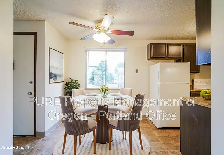Parkway Garden — Photo 25