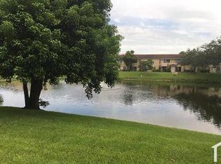 10126 Twin Lakes Dr, Coral Springs, FL 33071