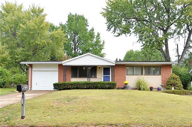 1st image of 1531 Babcock Dr