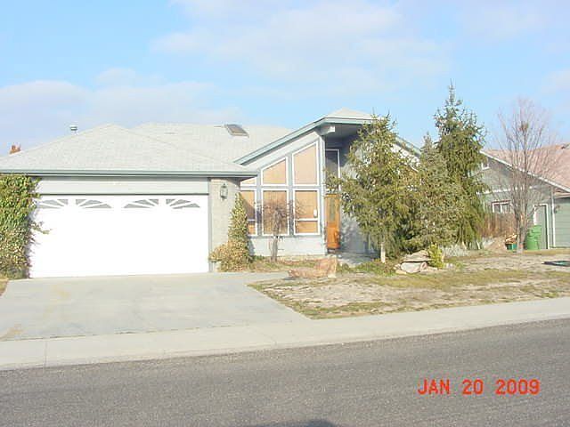 1st image of 1894 W Sandalwood Dr