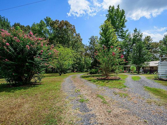 5th image of 156 River Ln
