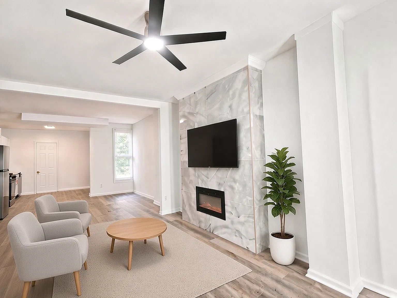 Stunning Renovated Home Available Now! — Photo 1