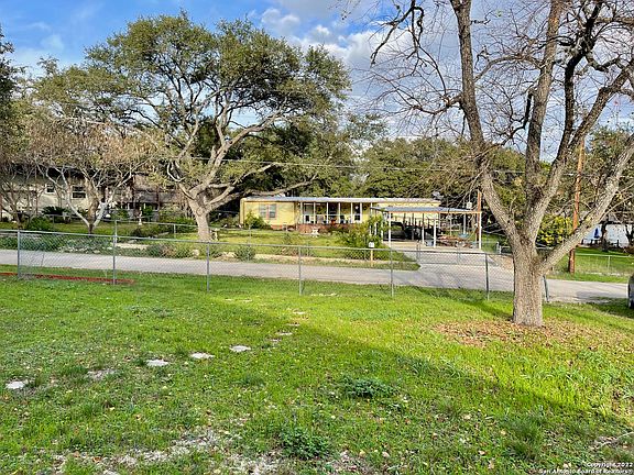 5th image of 302 OAKLANE ST