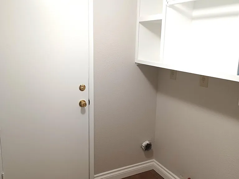 7048 Westport St — Photo 15