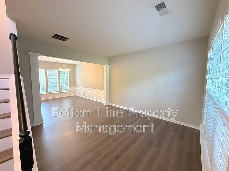 10016 Heatherly Ct — Photo 5