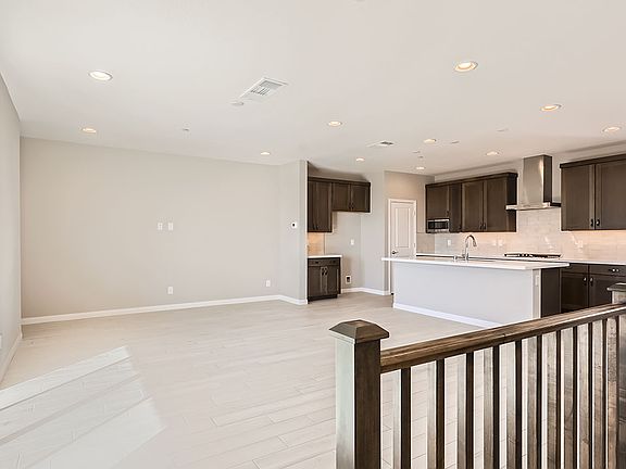 4th image of 11544 Fleet Wing Ave
