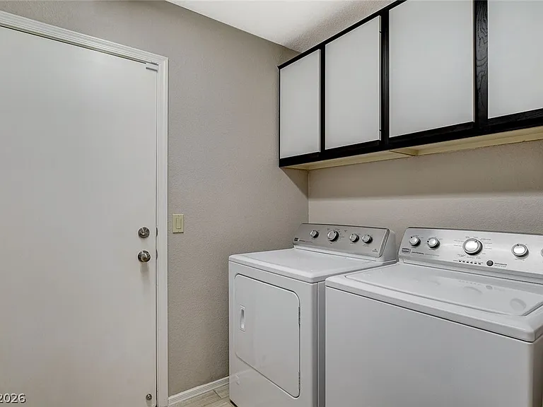 8805 Litchfield Ave — Photo 37