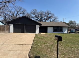 6908 Briardale Dr, North Richland Hills, TX 76182