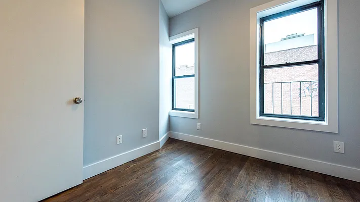 Rented by Nooklyn NYC LLC | media 25