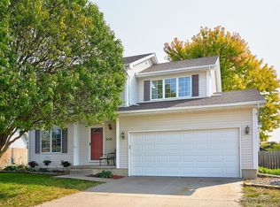 325 NE Meadowlark Ln, Waukee, IA 50263