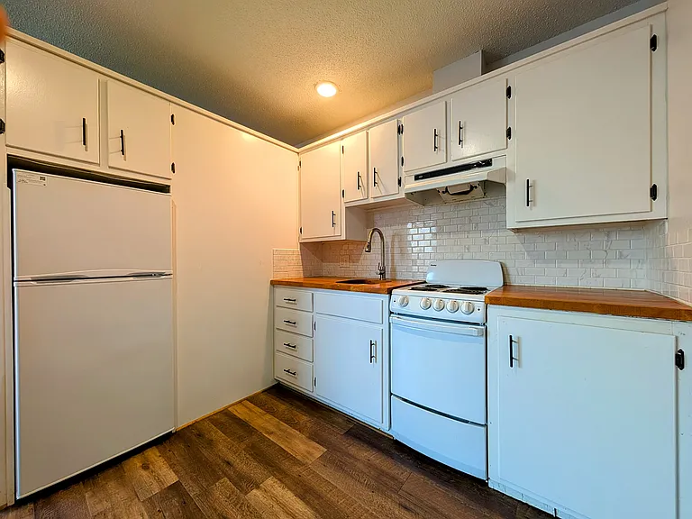 1010 Washington St #101 — Photo 5