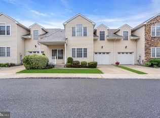 25 Charles Cir, Delanco, NJ 08075