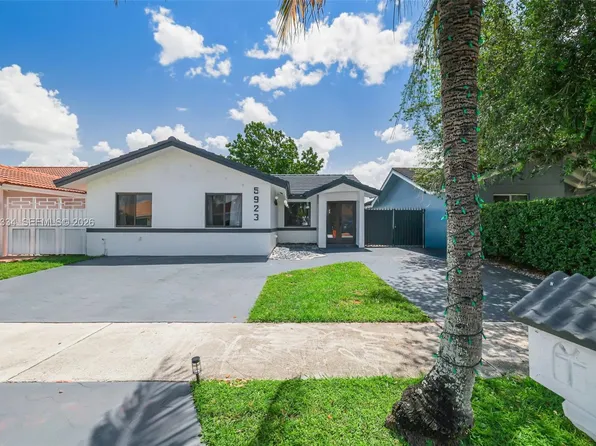 5923 SW 147th Pl, Miami, FL 33193