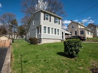 28 1st St, Dover, NJ 07801