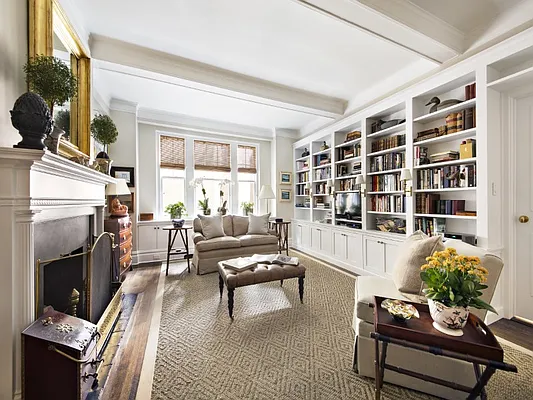 Sold by Sotheby's International Realty | media 9