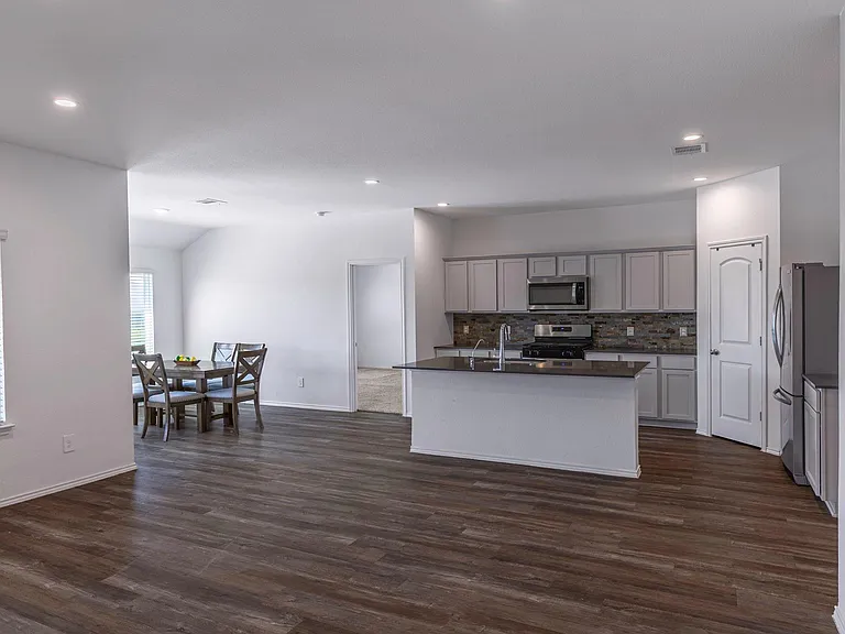 40515 Crisp Beech St — Photo 10