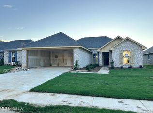 812 Stones Throw Dr, Brandon, MS 39042