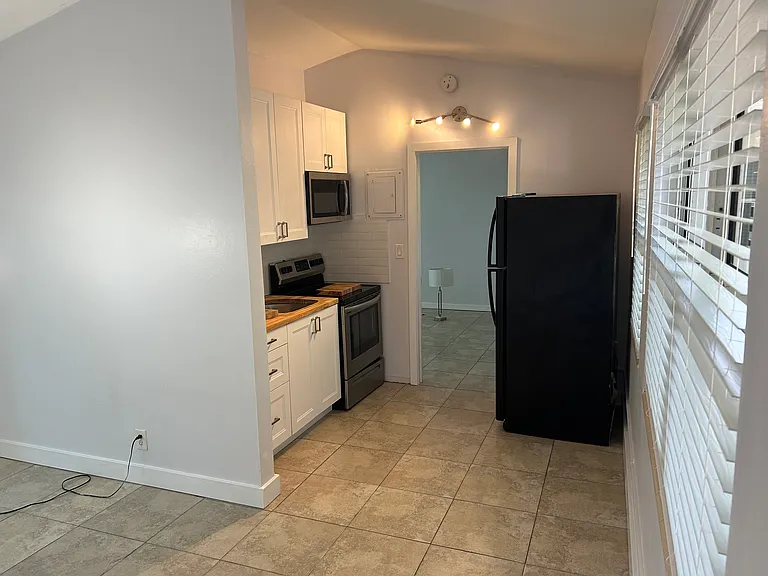 1308 NE 14th Ct #1304 — Photo 12