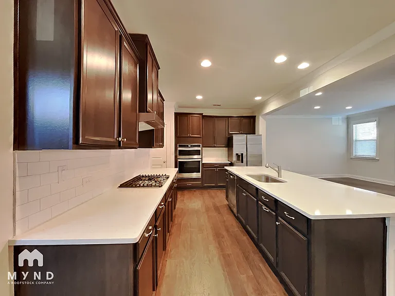 3150 McMurtry St — Photo 4
