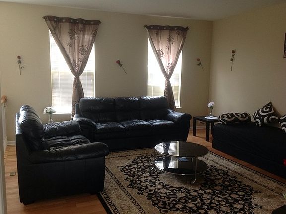 4th image of 811 Brodhead Dr
