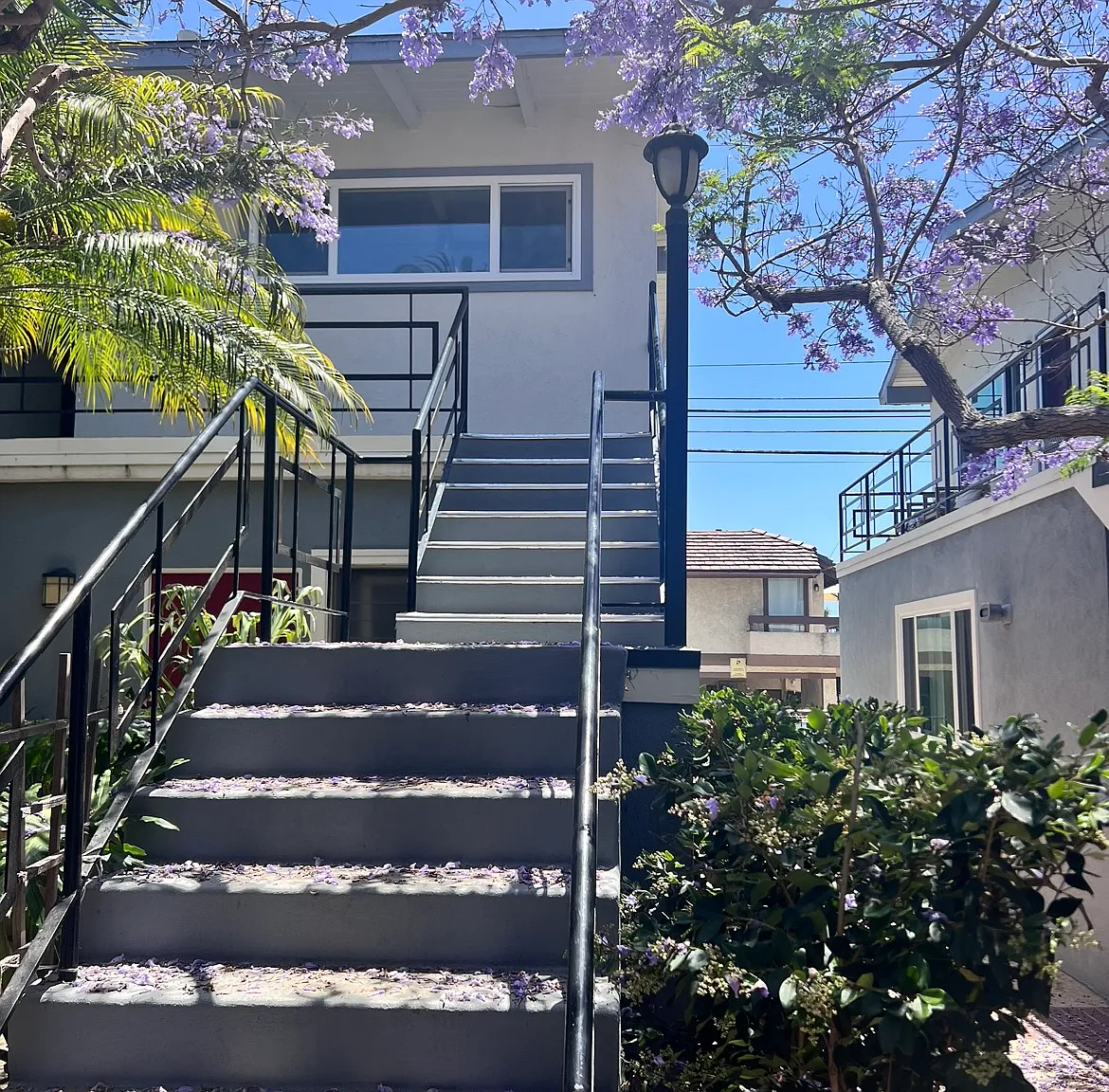559 Cypress Dr — Photo 2