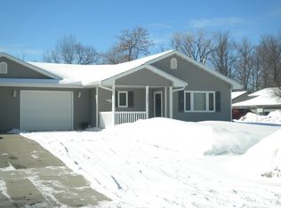 2627 S Kerry Ln, Appleton, WI 54915