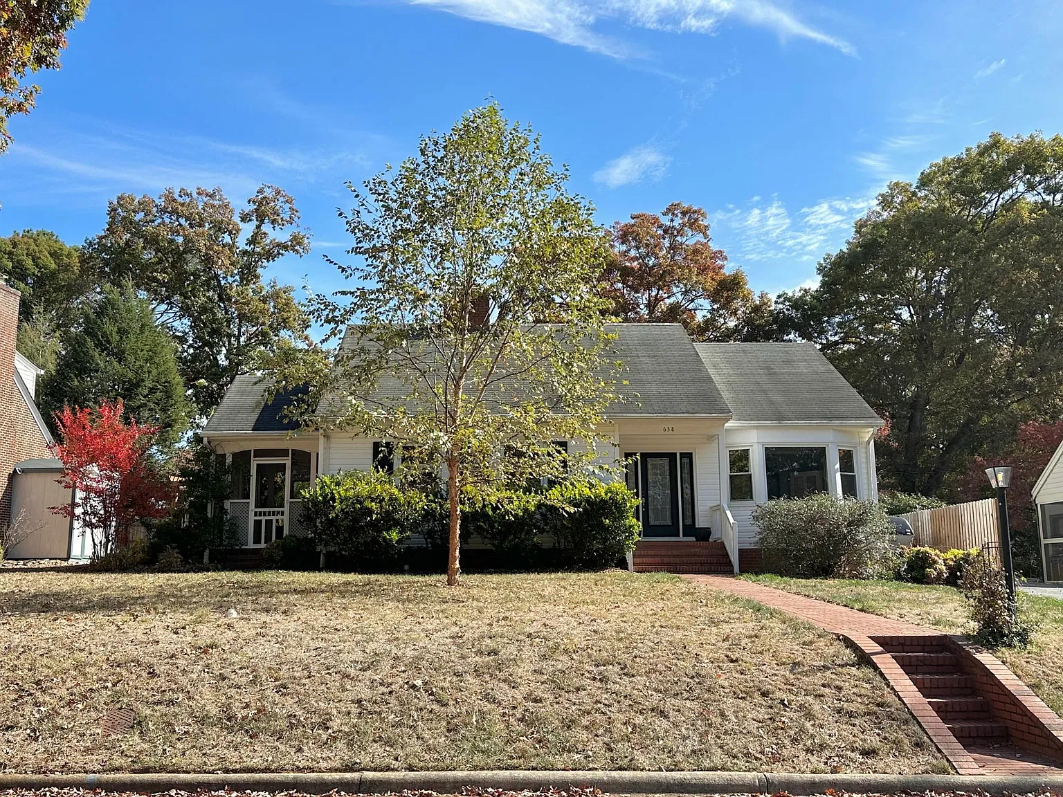 3 bed, 2110 sqft, $2,500 — Photo 3