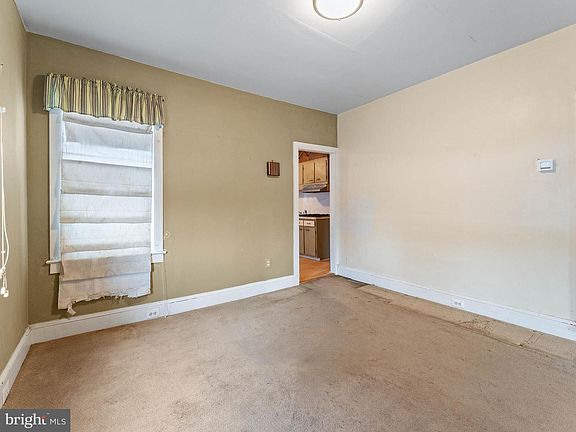 5th image of 700 Chestnut St