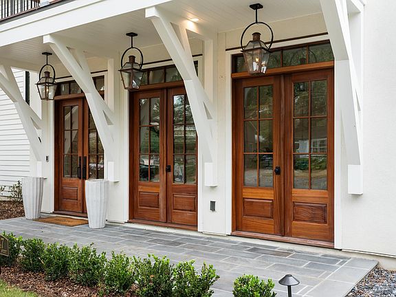 2nd image of 747 Winthrop St