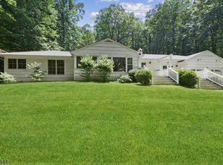 119 W Valley Brook Rd, Califon, NJ 07830
