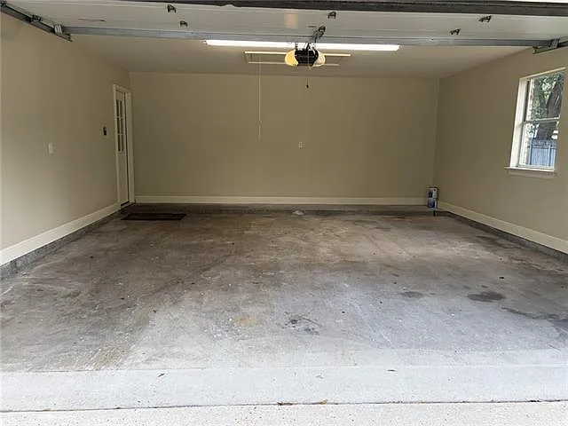 115 Ayshire Ct — Photo 29