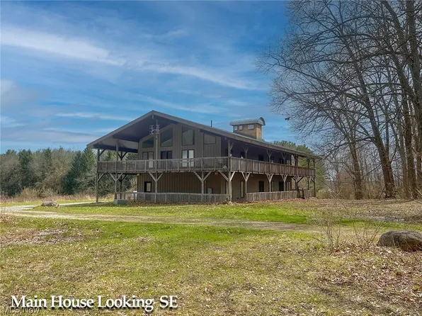 11907 Black Diamond Rd, Doylestown, OH 44230