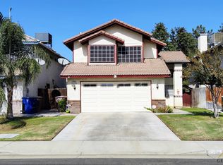 8208 Willowglen Dr, Bakersfield, CA