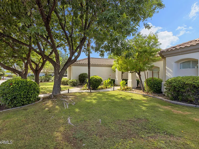 1465 W Island Cir — Photo 110
