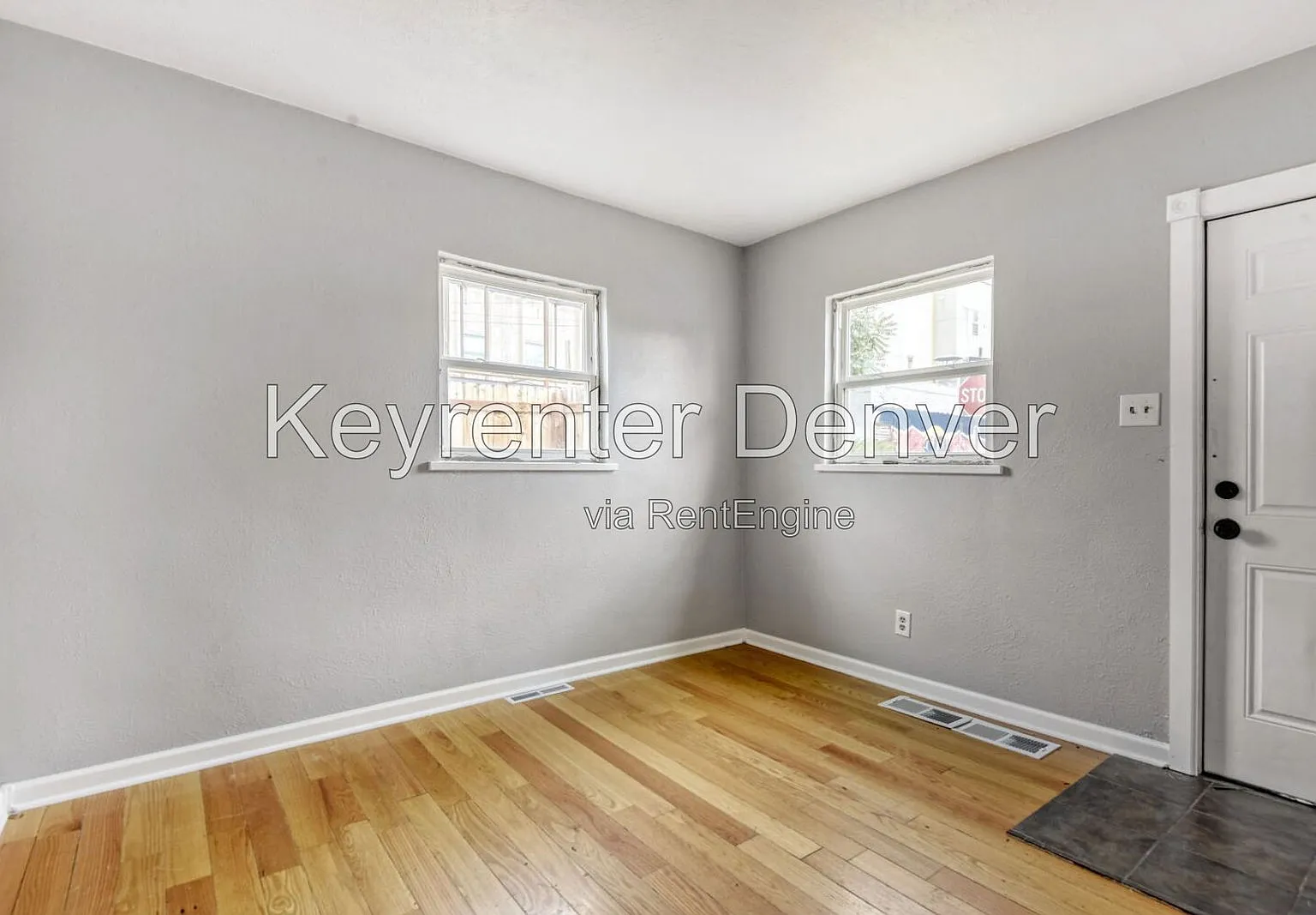 1 bed, 1.0 bath, 440 sqft, $1,200 — Photo 2