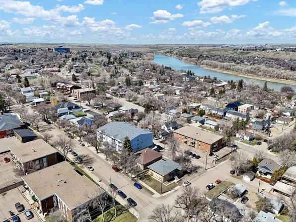 252 NW 4th St SE #304, Medicine Hat, AB T1A 0K1