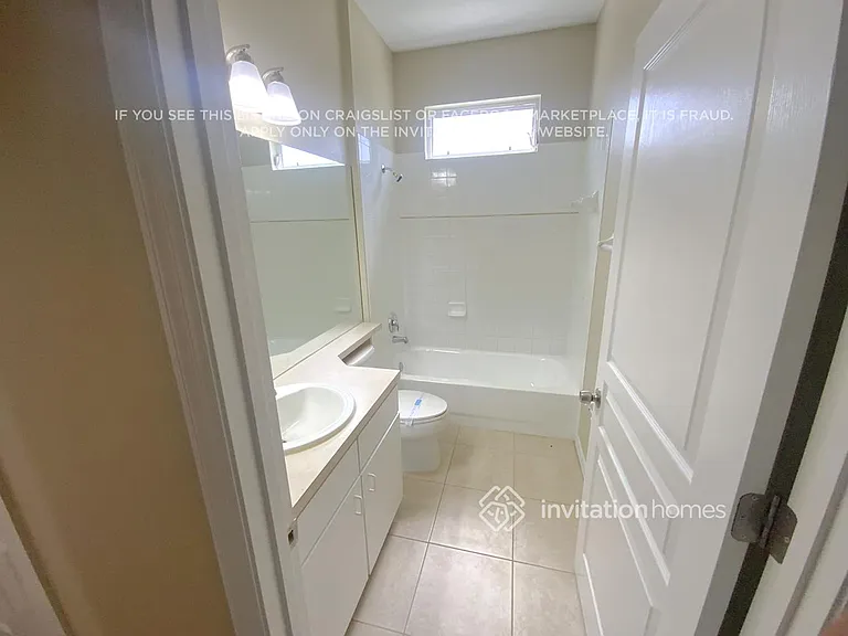 528 Wexford Dr — Photo 10