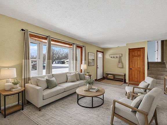 2nd image of 17928 Darden Rd