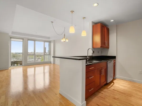 100 Station Lndg Unit 705, Medford, MA 02155