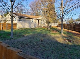 138 Spofford Ave, Warwick, RI 02888