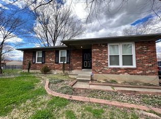 5207 Foraker Cir, Louisville, KY 40216