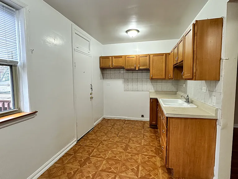 1918 W Lunt Ave #3N — Photo 5