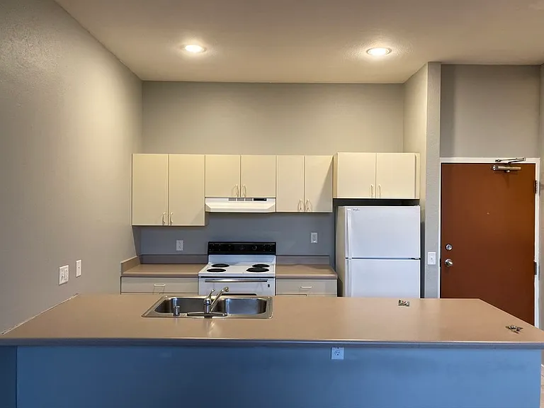 143 Water St #105 — Photo 4
